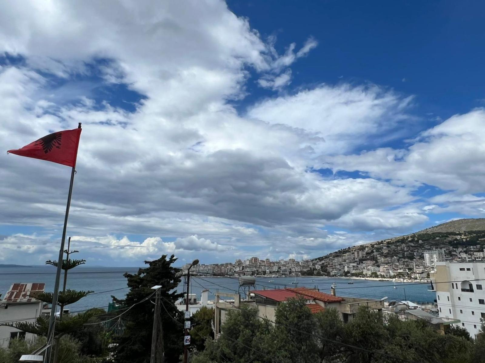Villa Almar Sarandë Exteriör bild