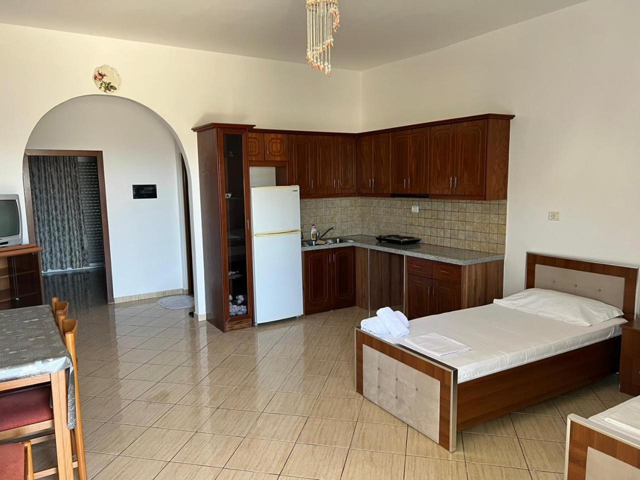 Villa Almar Sarandë Exteriör bild