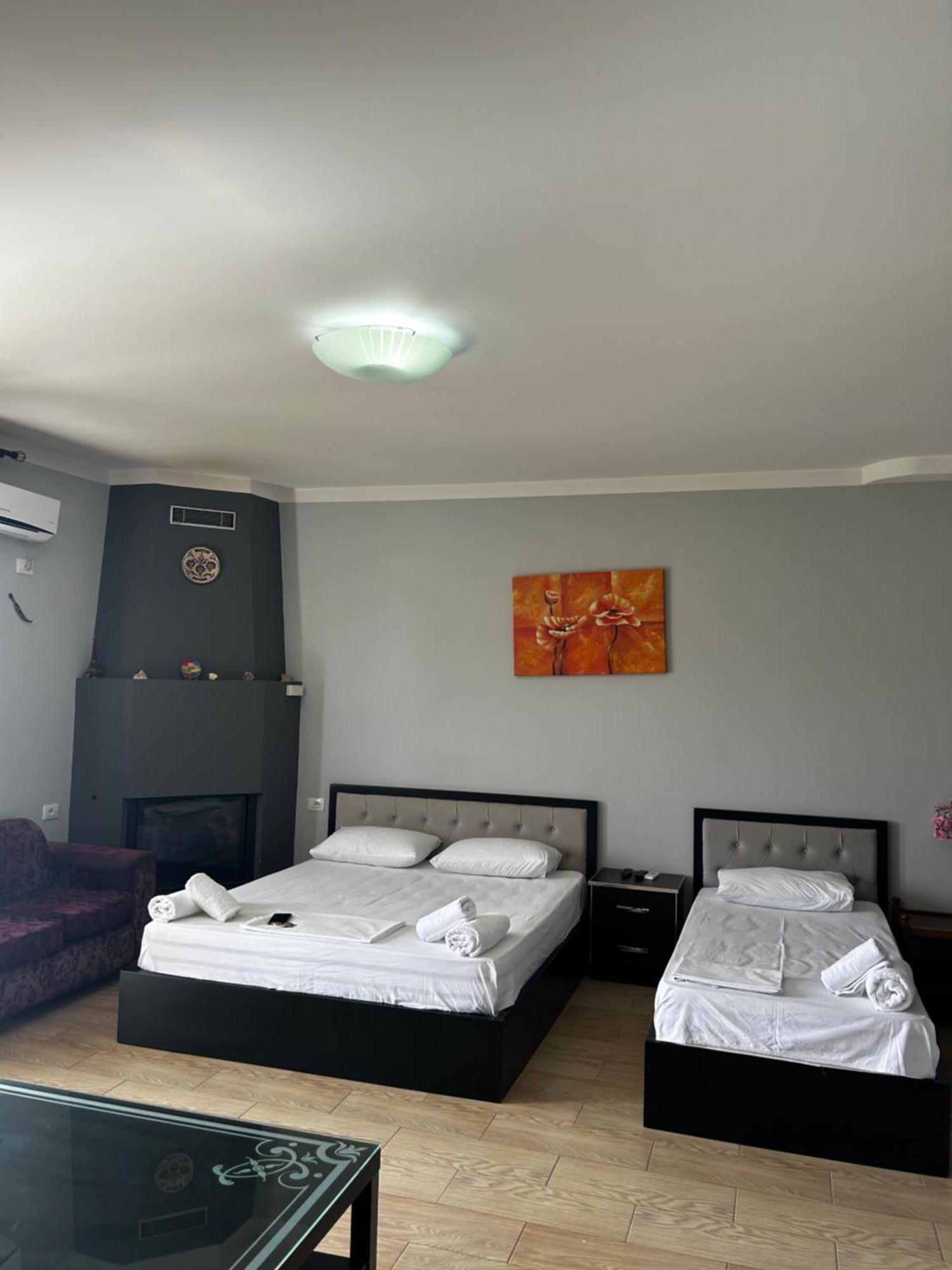 Villa Almar Sarandë Exteriör bild