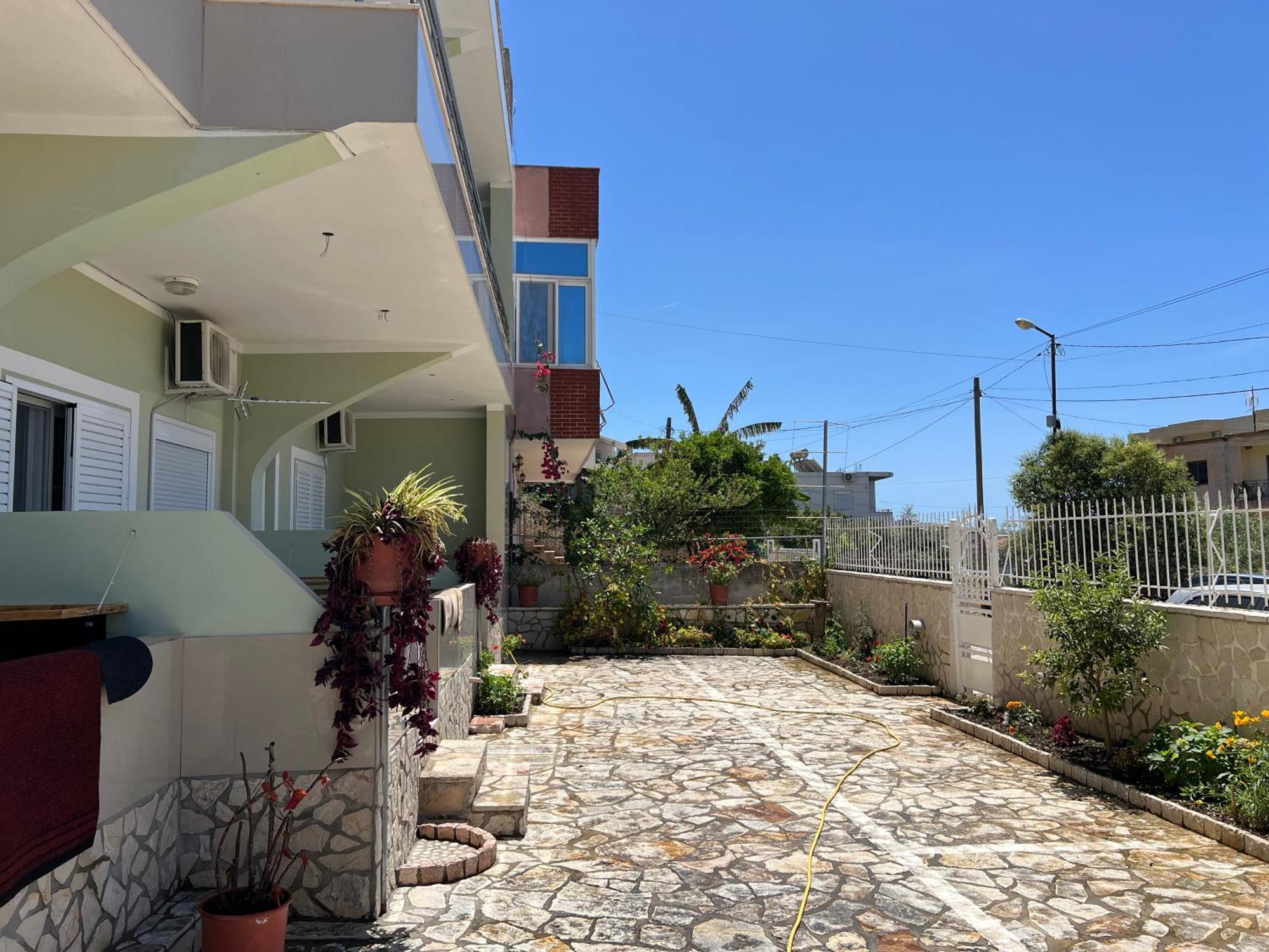 Villa Almar Sarandë Exteriör bild