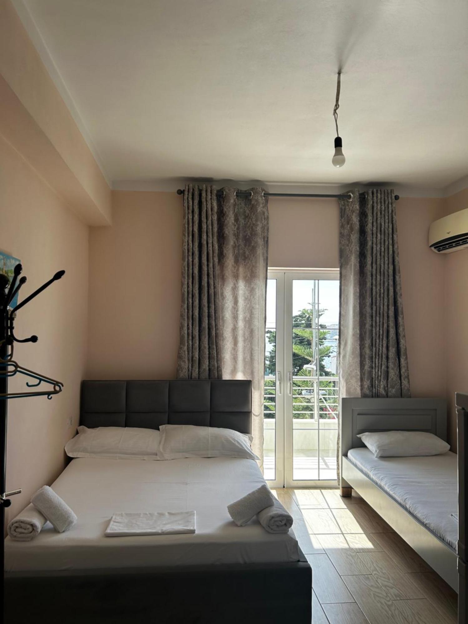 Villa Almar Sarandë Exteriör bild