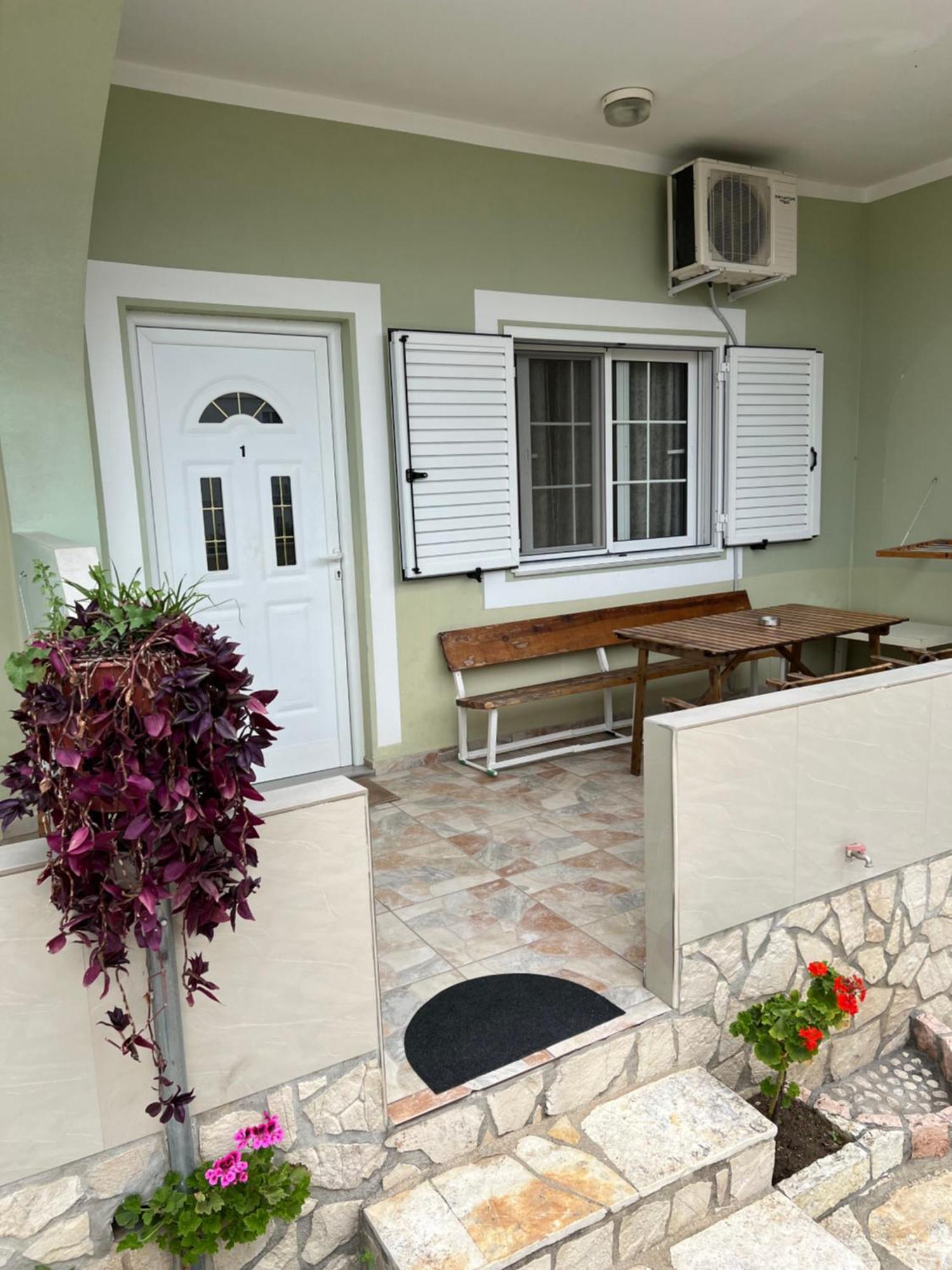 Villa Almar Sarandë Exteriör bild