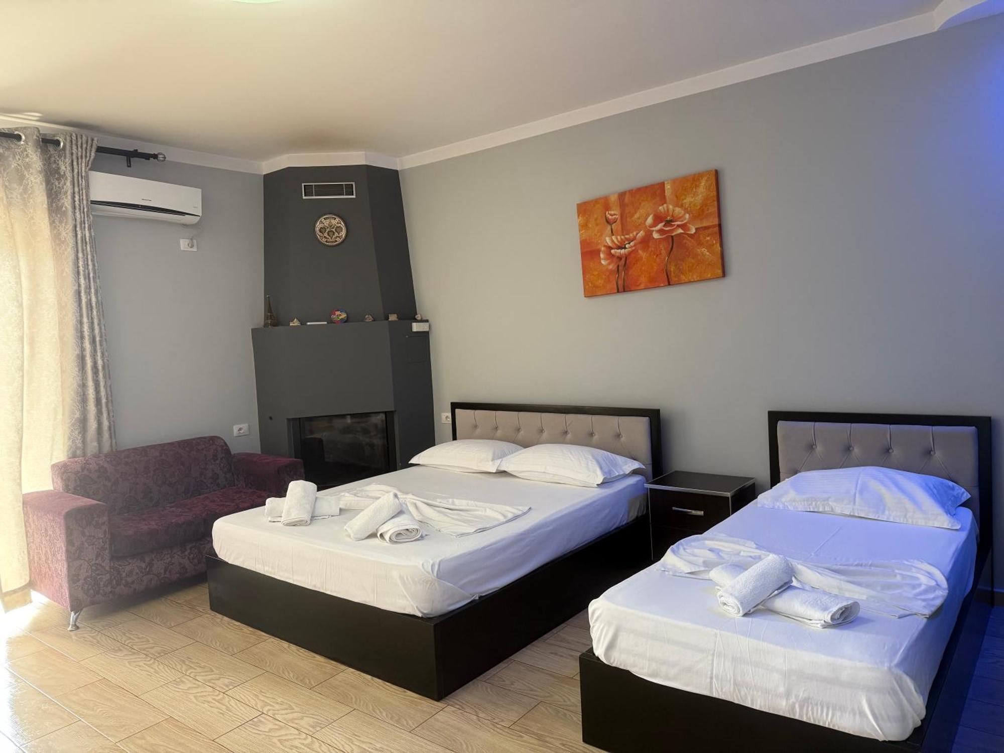 Villa Almar Sarandë Exteriör bild