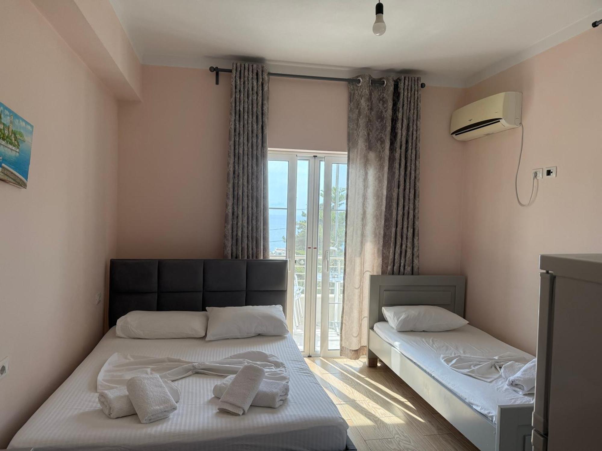 Villa Almar Sarandë Exteriör bild